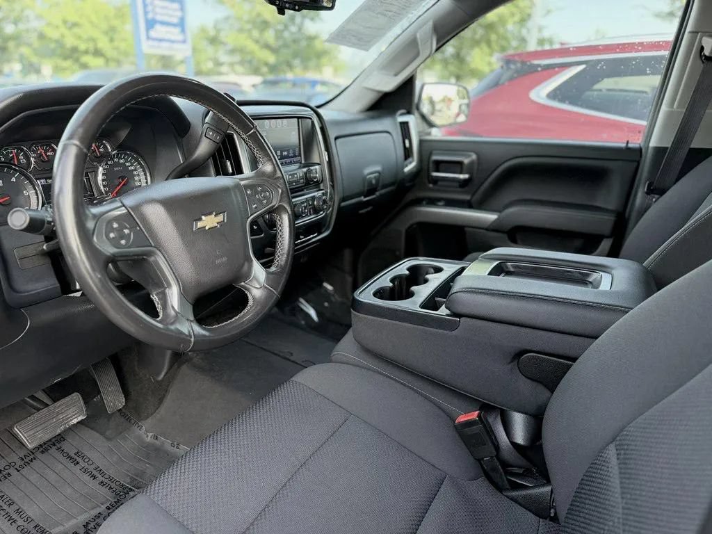 Used 2017 Chevrolet Silverado 1500 LT w/ All Star Edition AWD/4WD image 10