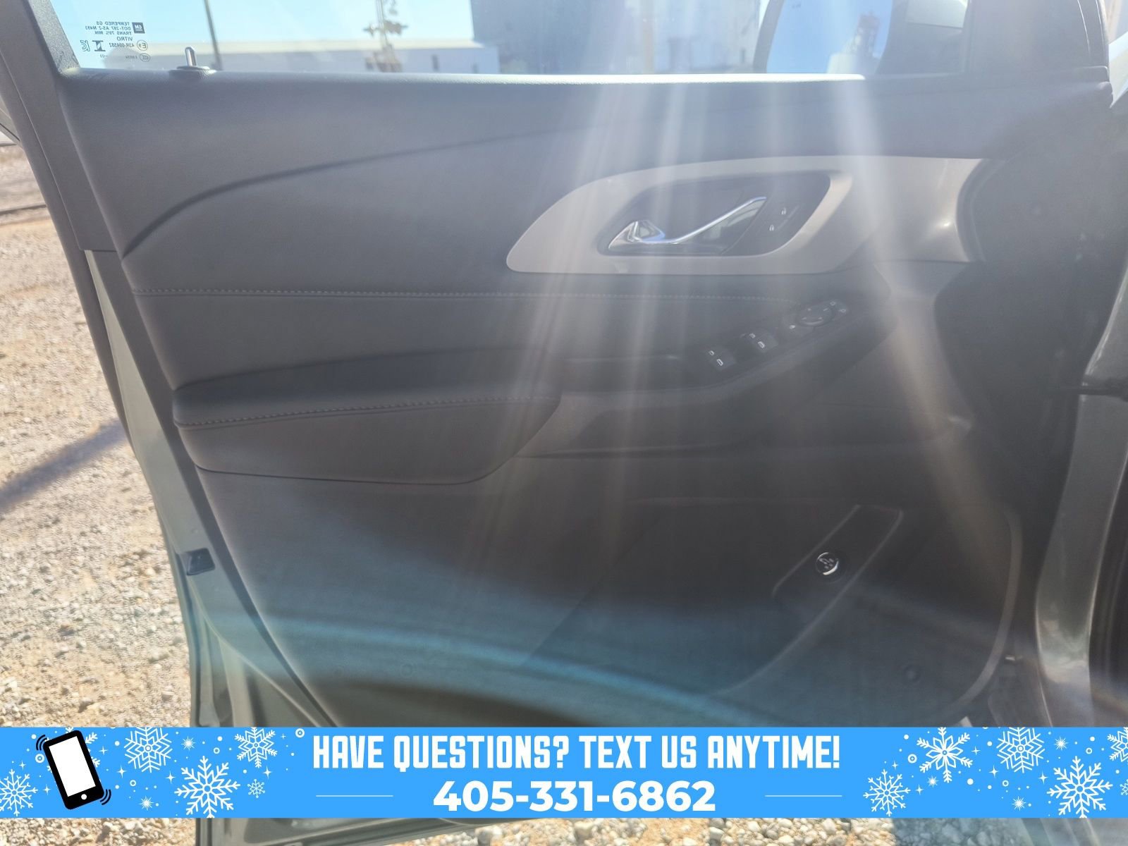 Used 2023 Chevrolet Traverse LT image 22