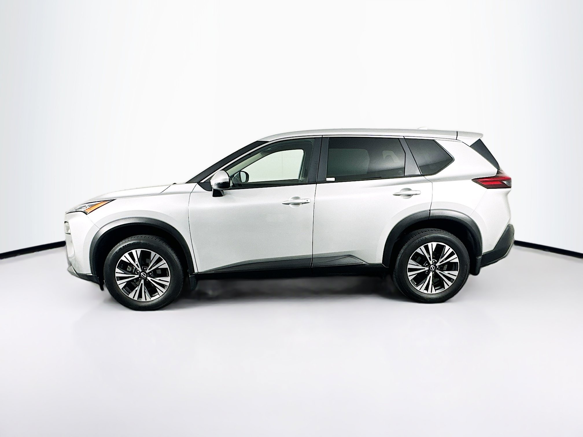 Used 2023 Nissan Rogue SV AWD/4WD image 4