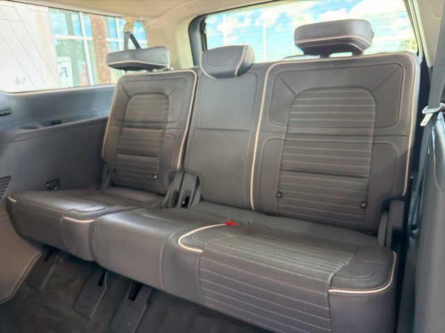 Used 2023 Lincoln Navigator L Black Label AWD/4WD image 15