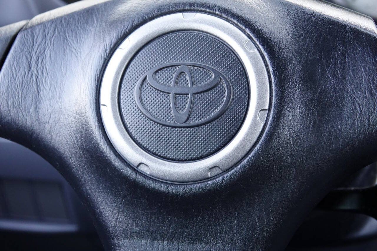 Used 2003 Toyota RAV4 4WD image 77