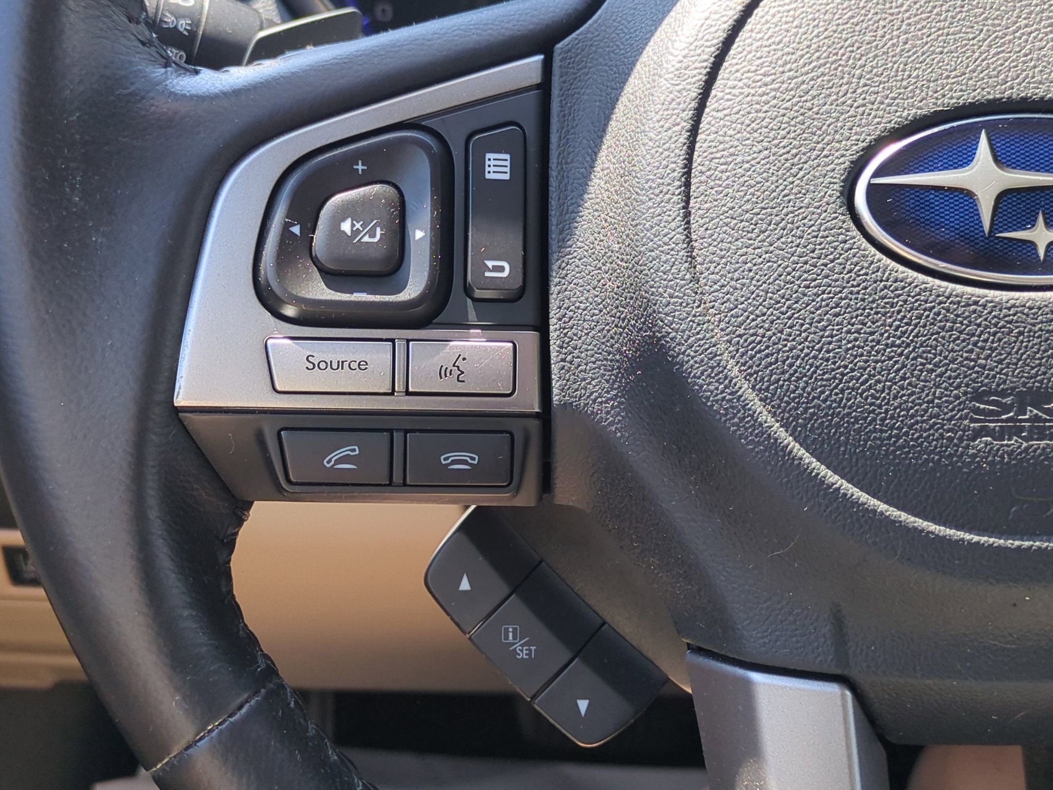 Used 2016 Subaru Legacy 2.5i Premium AWD/4WD image 19