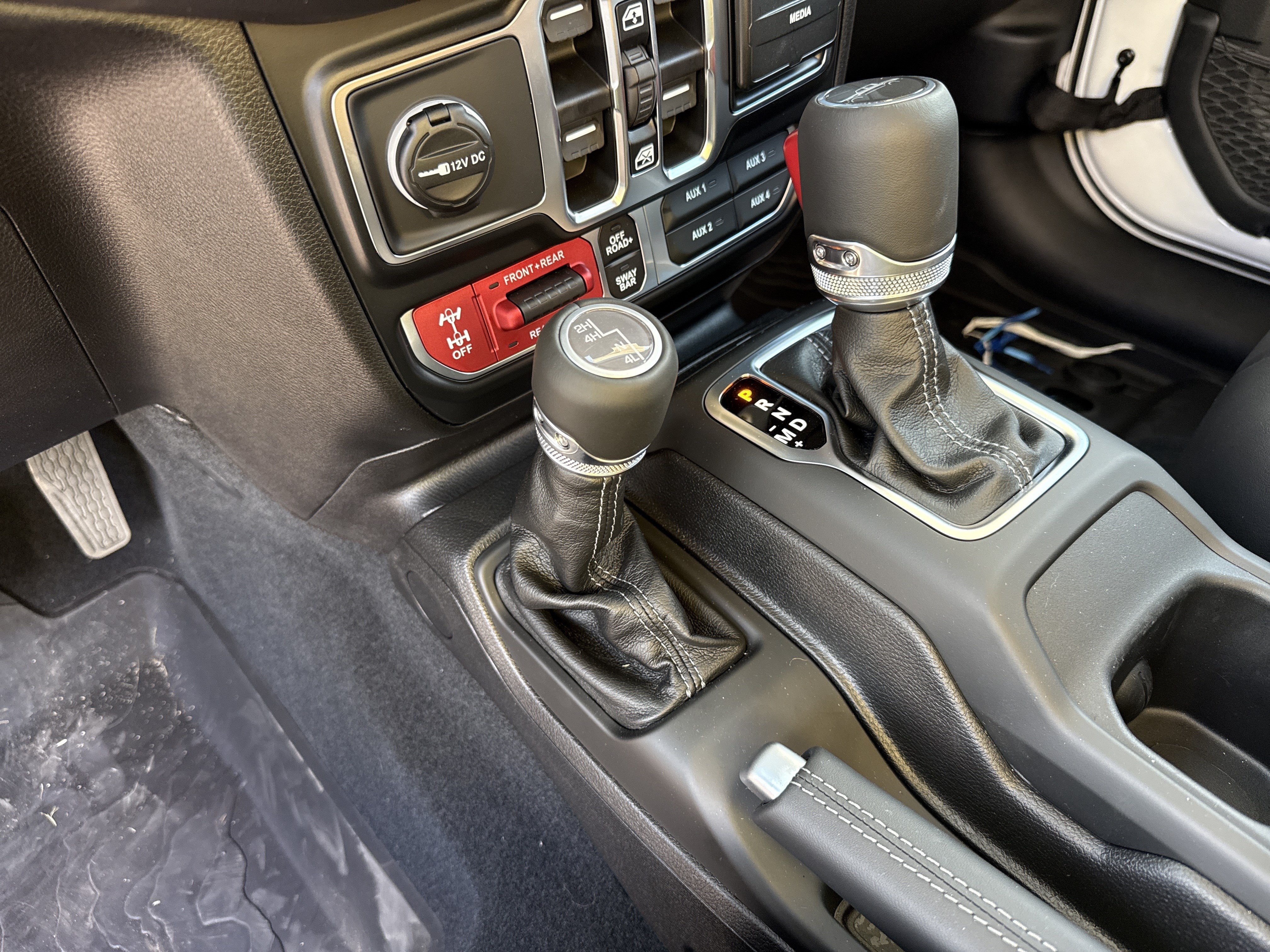 New 2026 Jeep Gladiator Rubicon AWD/4WD image 36