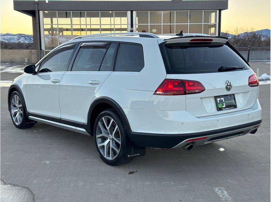 Used 2017 Volkswagen Golf Alltrack SEL AWD/4WD image 6