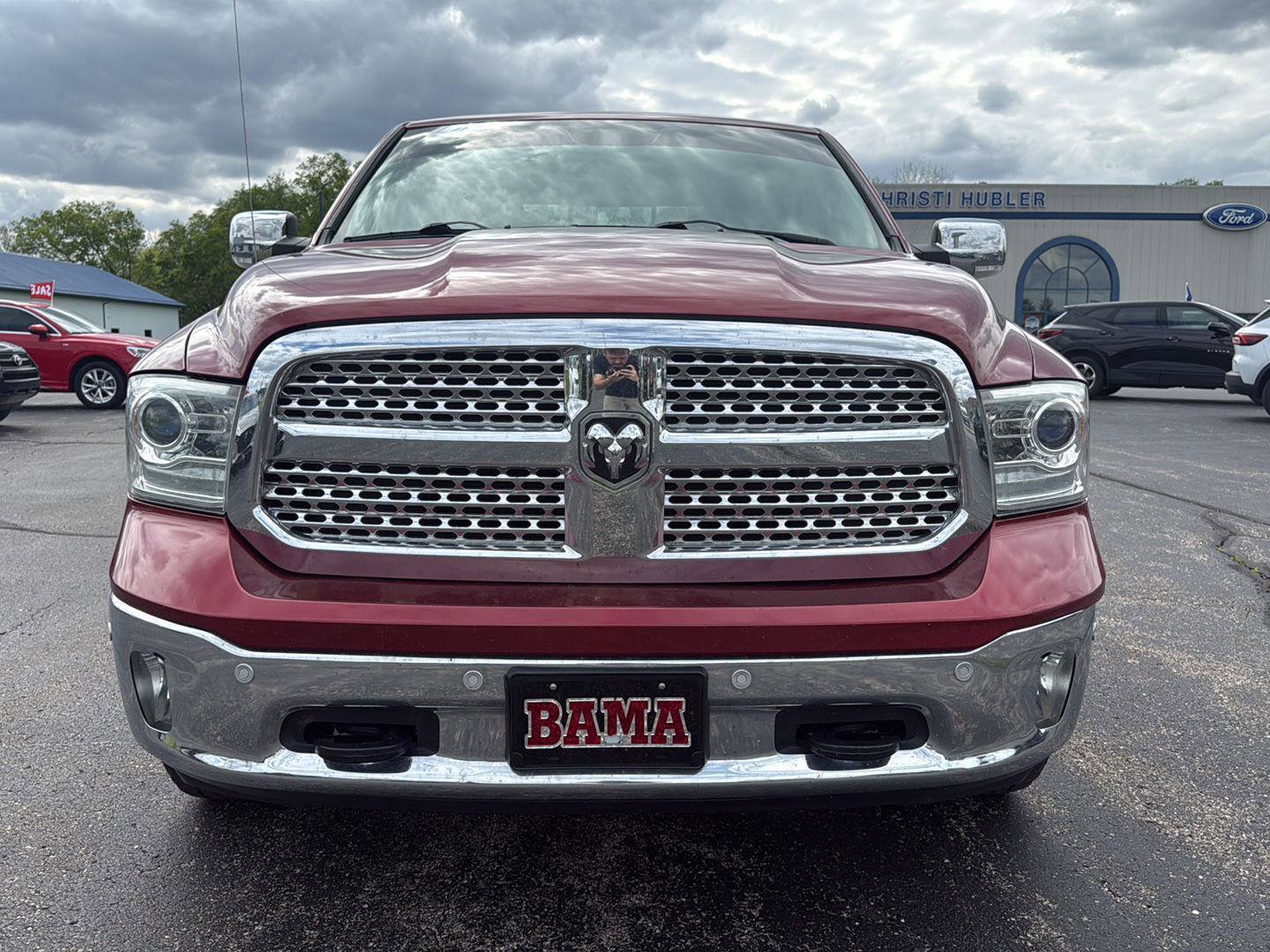 Used 2015 RAM 1500 Laramie w/ Convenience Group AWD/4WD image 2
