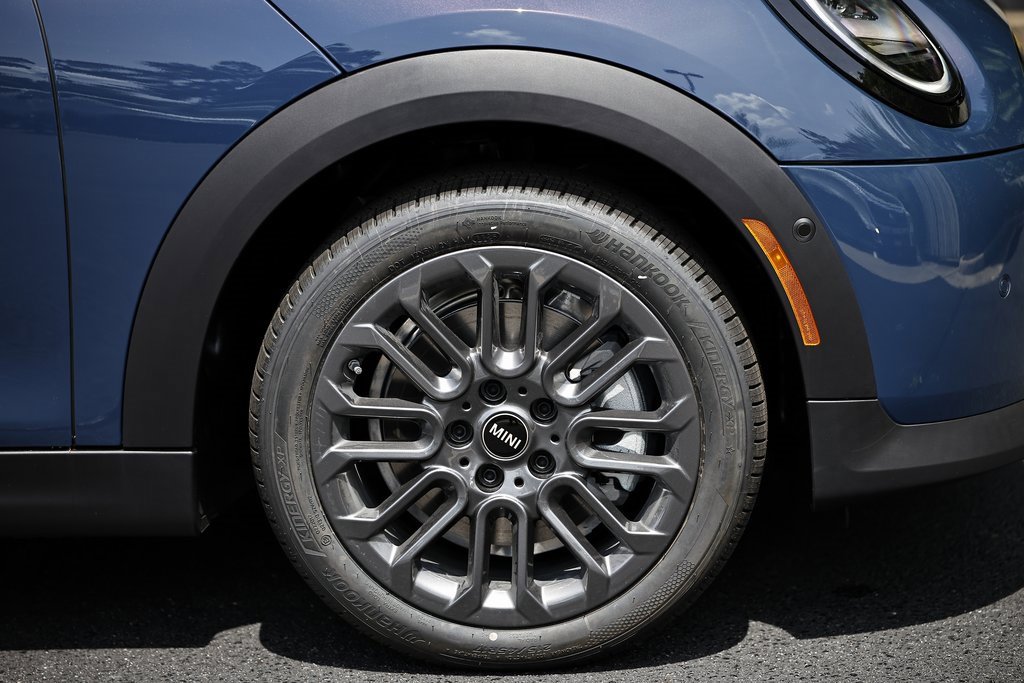 New 2025 MINI Cooper S image 4