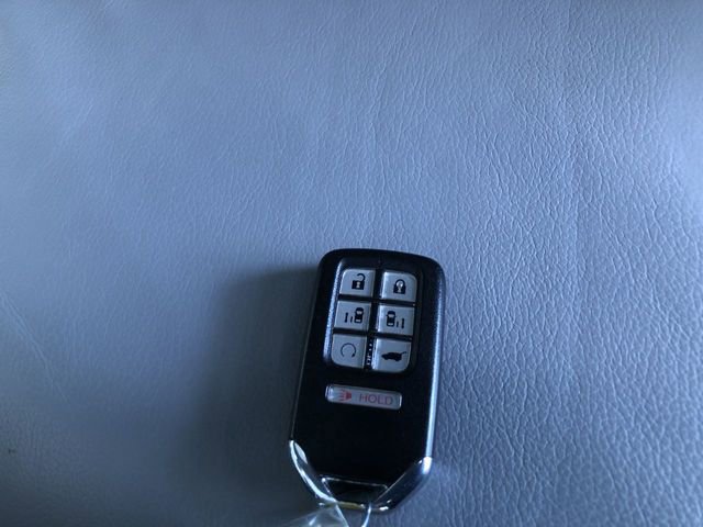 Used 2023 Honda Odyssey Touring image 32
