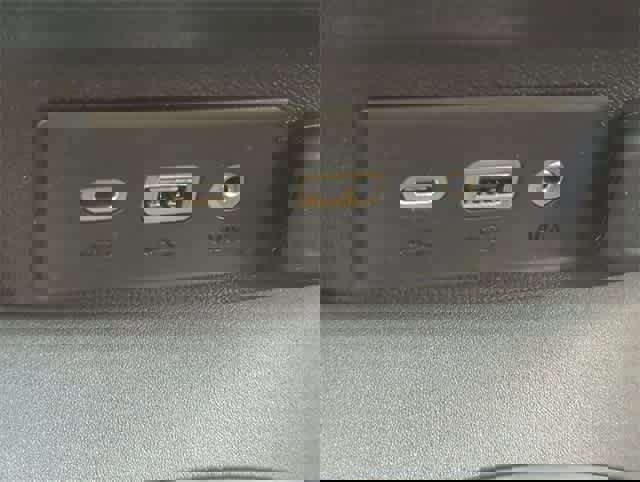 Used 2025 Chevrolet Malibu LT image 30