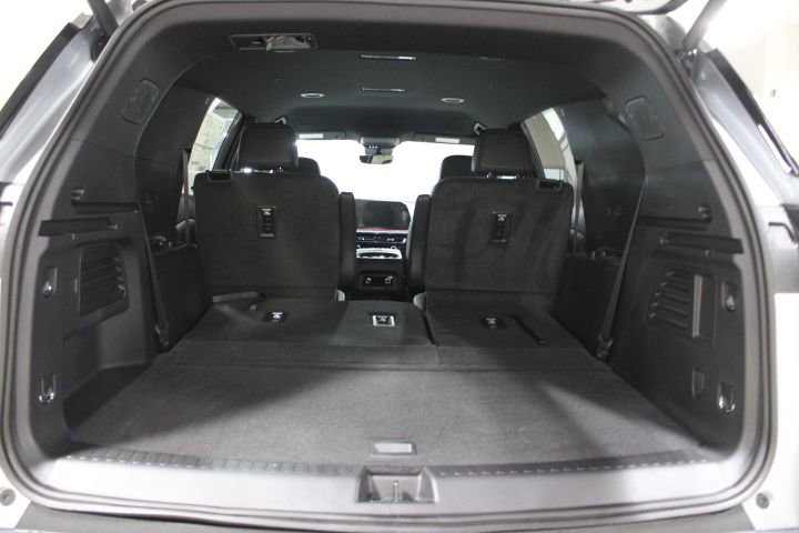 New 2026 Chevrolet Traverse Z71 w/ Enhanced Driving Package image 14