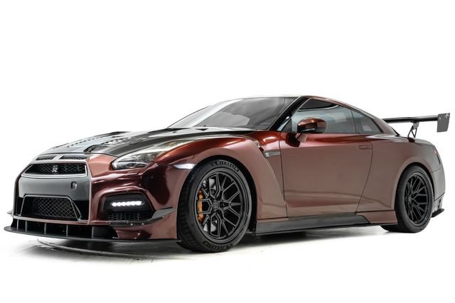 Used 2014 Nissan GT-R Premium AWD/4WD image 10