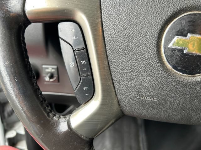 Used 2018 Chevrolet Express 2500 w/ Communications Package RWD image 18