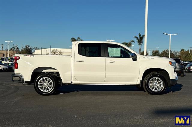 Used 2025 Chevrolet Silverado 1500 LT image 3