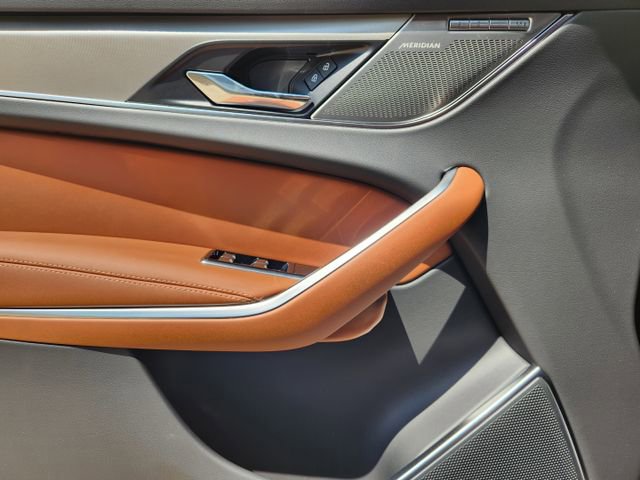 Used 2026 Jaguar F-PACE R-Dynamic S image 17