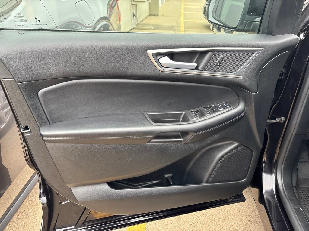 Used 2024 Ford Edge SEL w/ Convenience Package AWD/4WD image 10
