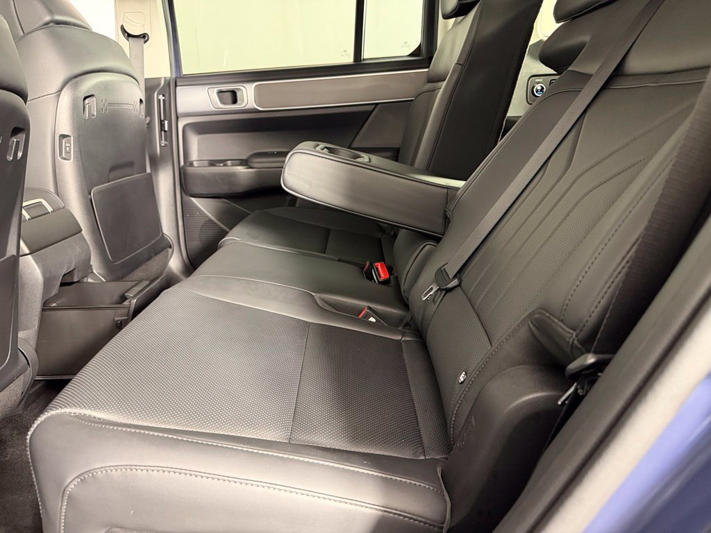 Used 2026 Hyundai Santa Fe SEL FWD image 24