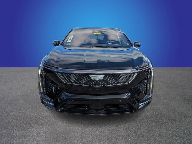 New 2026 Cadillac Optiq Luxury 2 image 8
