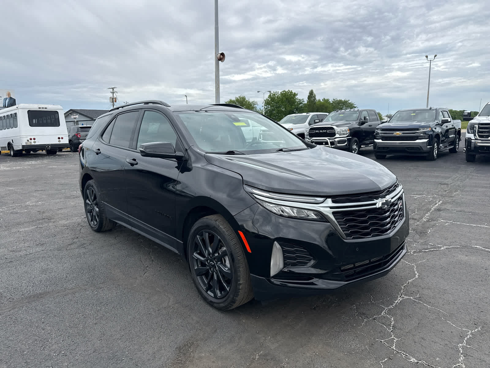 Certified 2023 Chevrolet Equinox RS FWD image 7