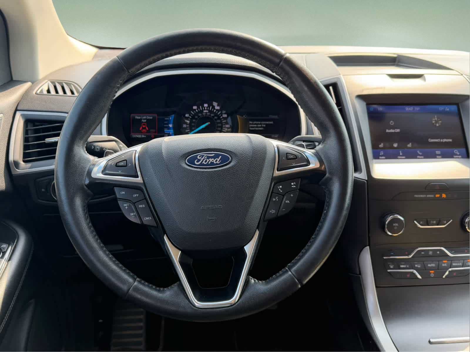 Used 2020 Ford Edge SEL w/ Cold Weather Package AWD/4WD image 14