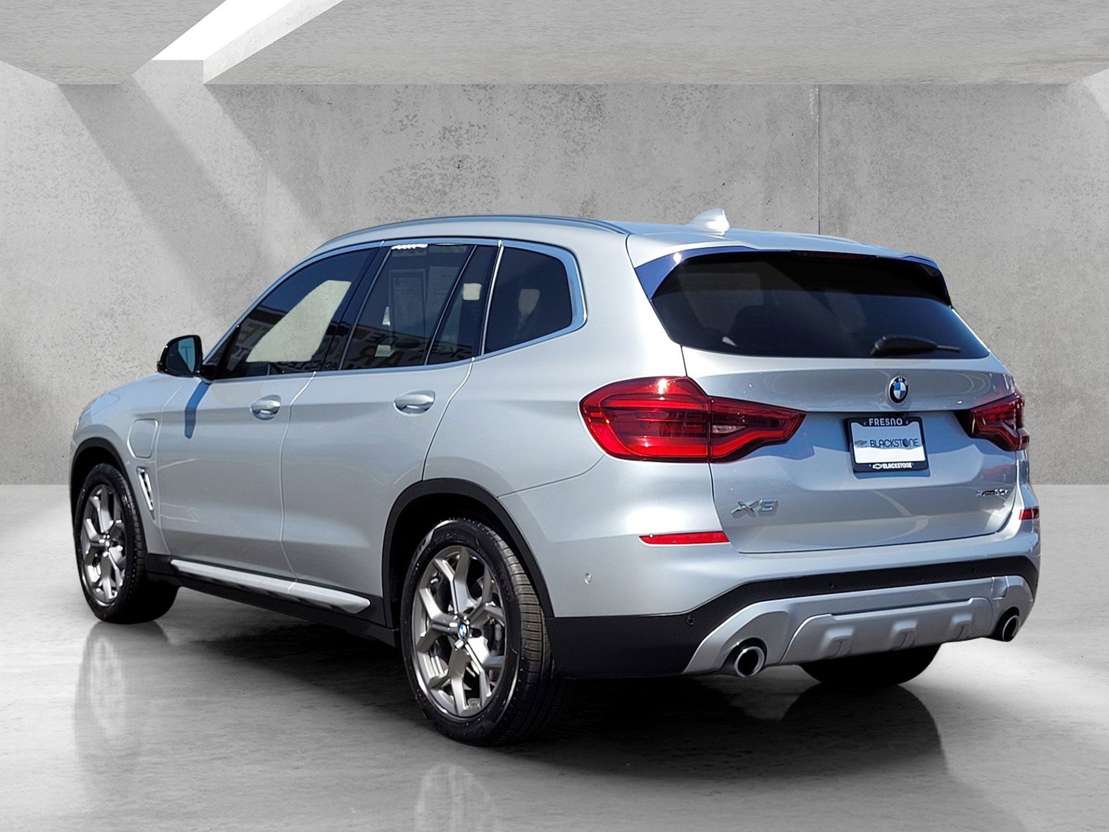 Used 2021 BMW X3 xDrive30e w/ Convenience Package image 6