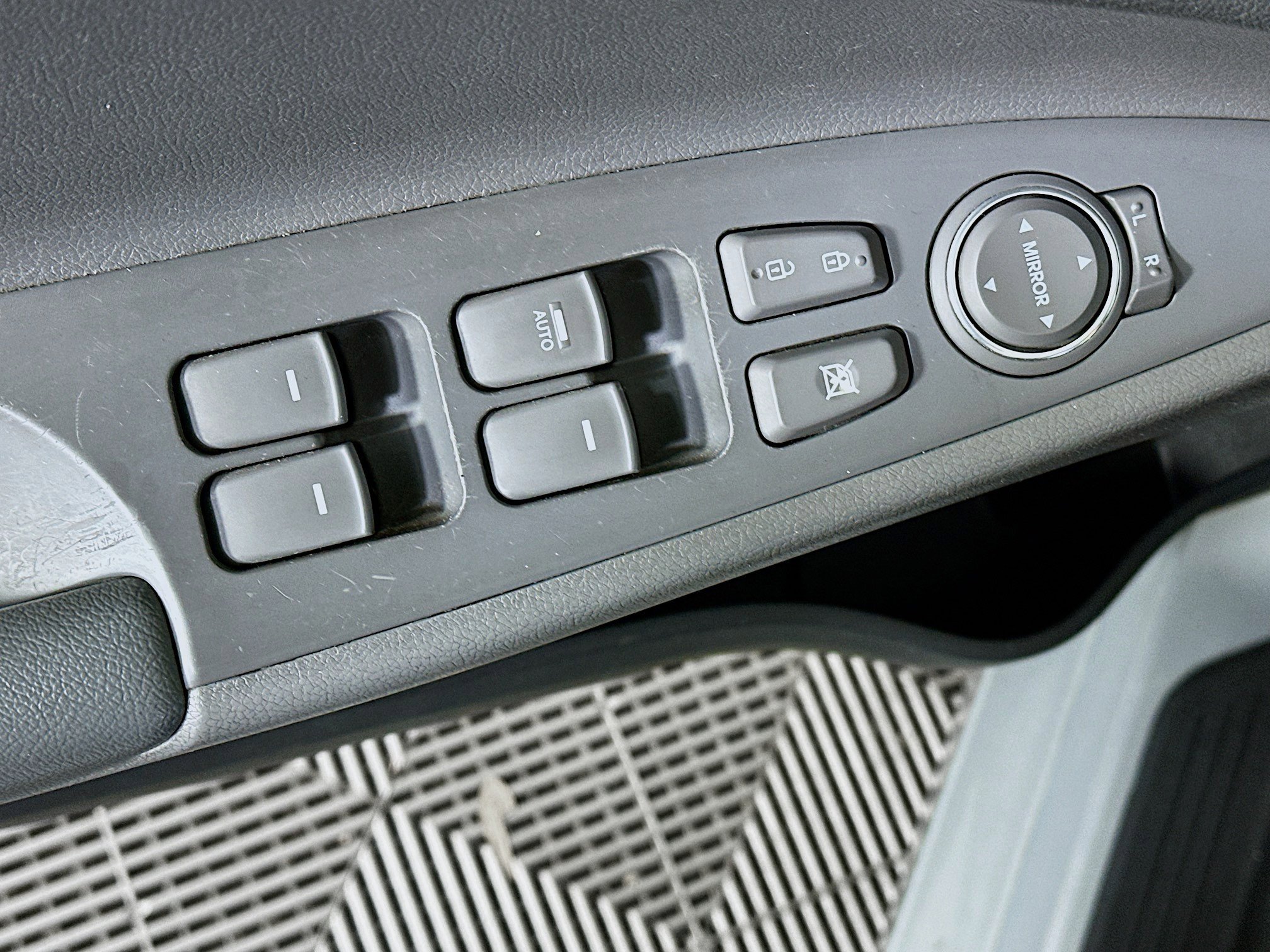 Used 2013 Hyundai Sonata GLS image 15