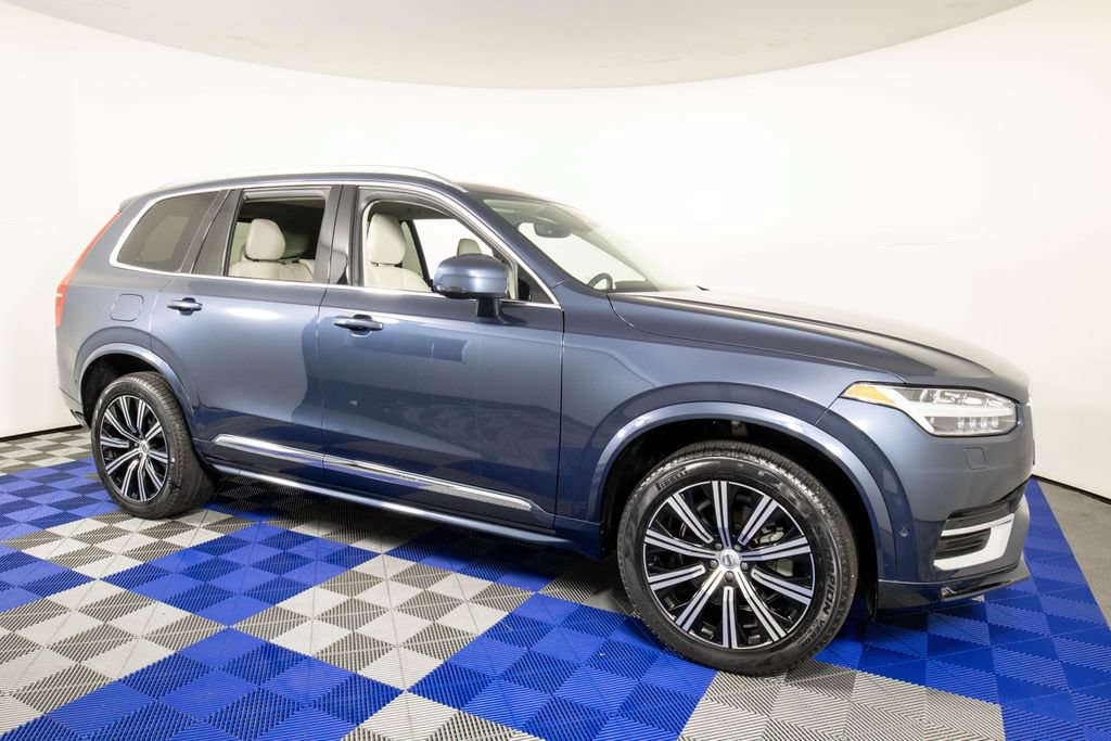 Used 2024 Volvo XC90 B5 Plus w/ Protection Package Premier AWD/4WD image 4