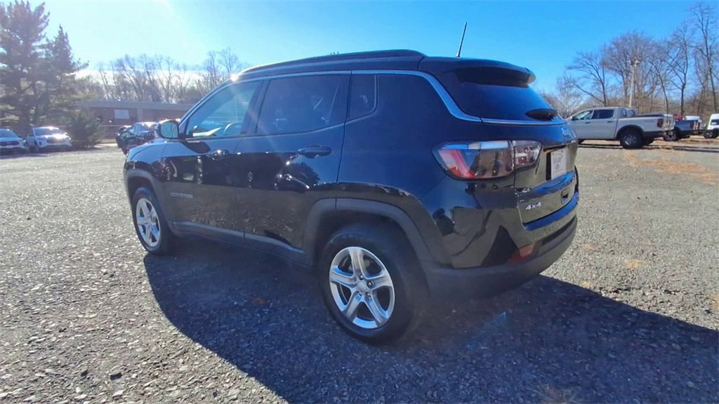 Used 2023 Jeep Compass Latitude image 6
