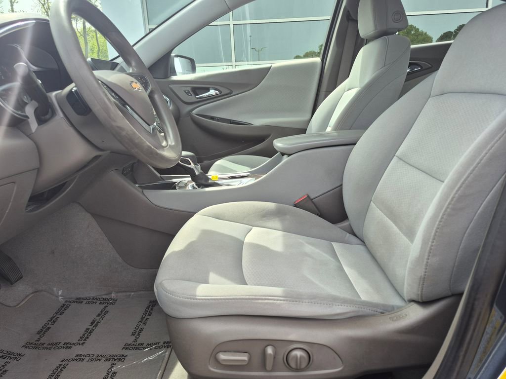 Used 2021 Chevrolet Malibu LT video 2