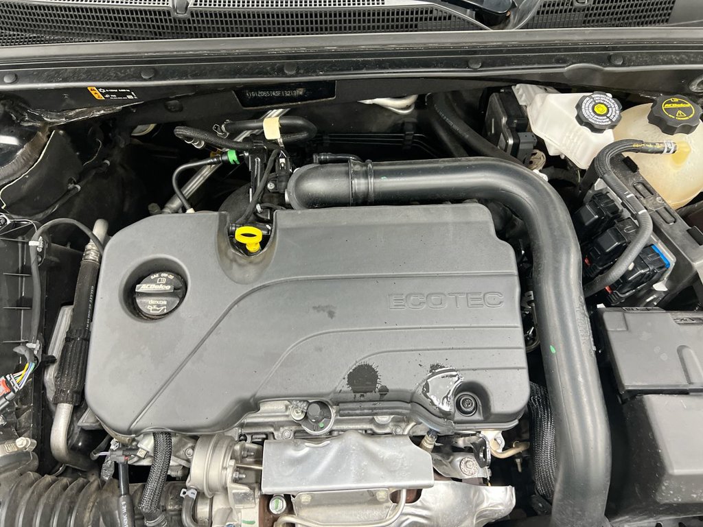 Used 2025 Chevrolet Malibu LT FWD image 24