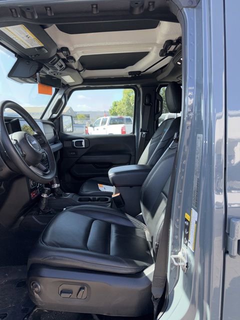 Used 2024 Jeep Wrangler Unlimited Rubicon 4xe AWD/4WD image 6