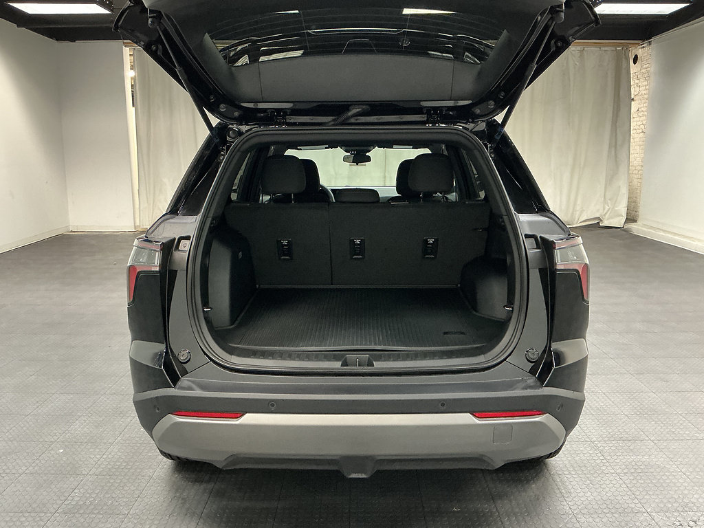 New 2027 Chevrolet Equinox LT w/ LPO, Floor Liner Package AWD/4WD image 22