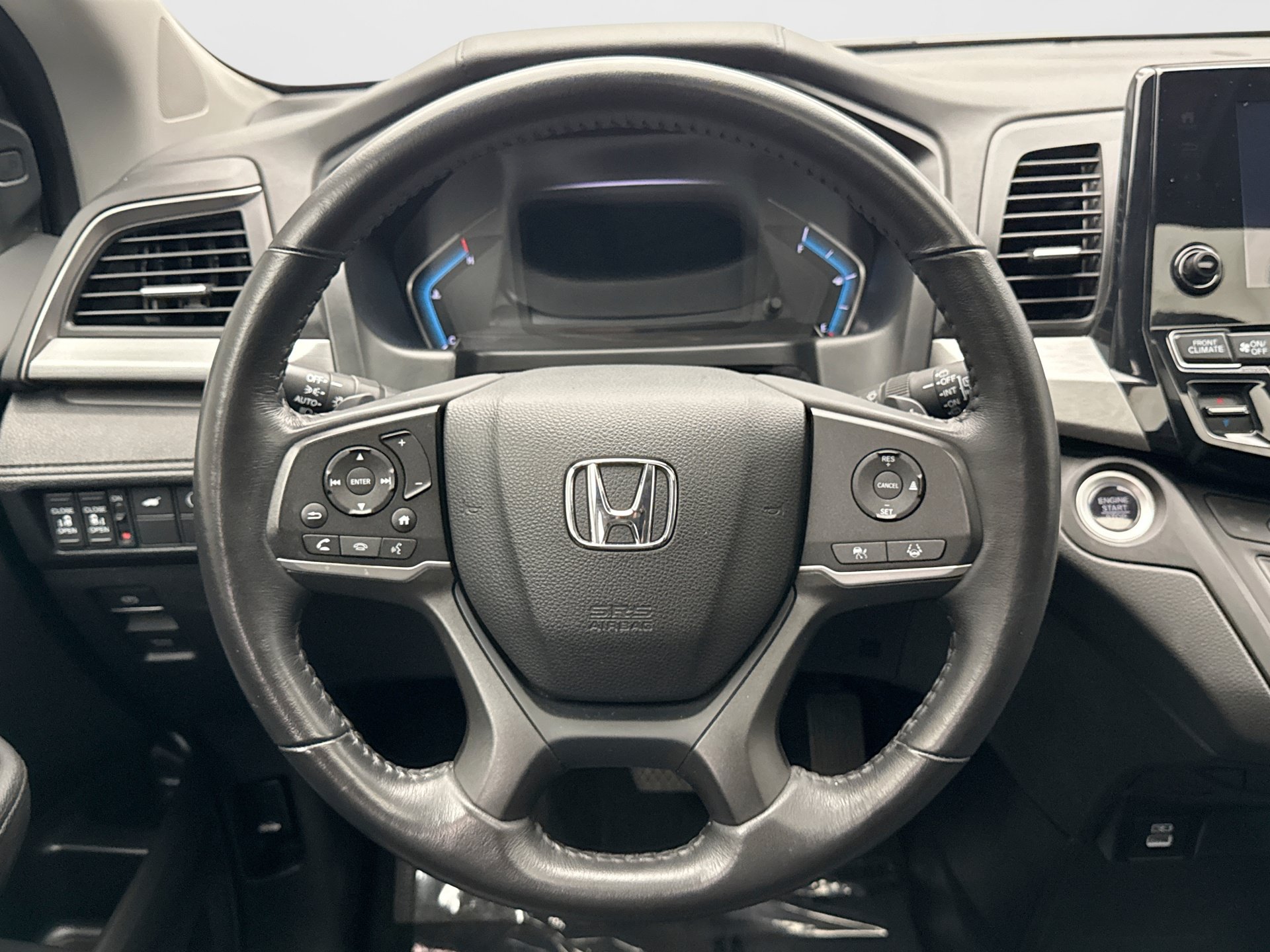 Used 2023 Honda Odyssey EX-L image 12