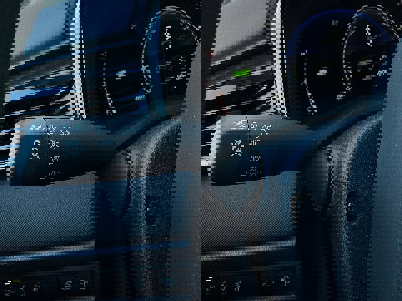 Used 2025 Toyota Camry LE image 34