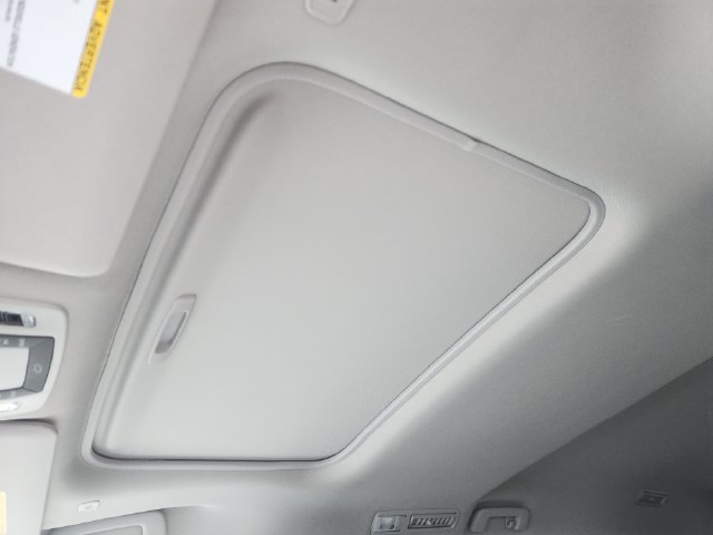 New 2026 Toyota Sienna XLE FWD image 23