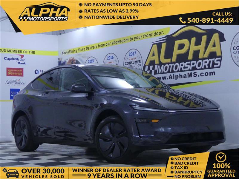 Used 2026 Tesla Model Y Long Range RWD image 1