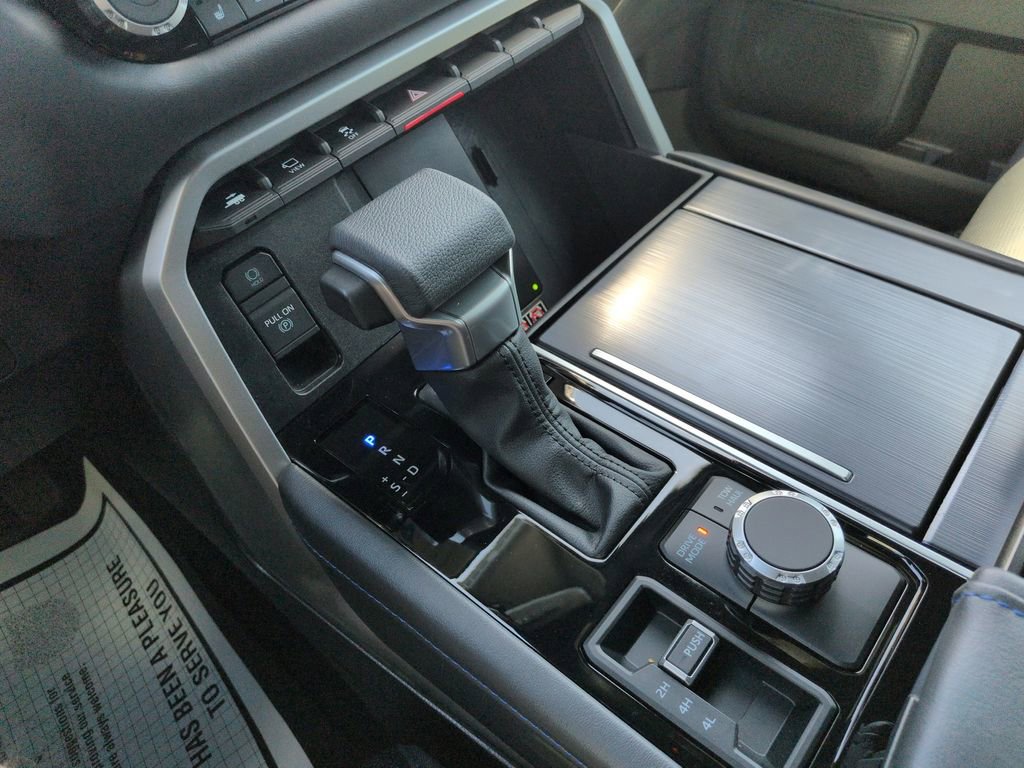 Used 2025 Toyota Sequoia Platinum AWD/4WD image 24