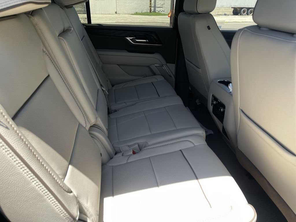 New 2026 GMC Yukon XL Denali AWD/4WD image 27
