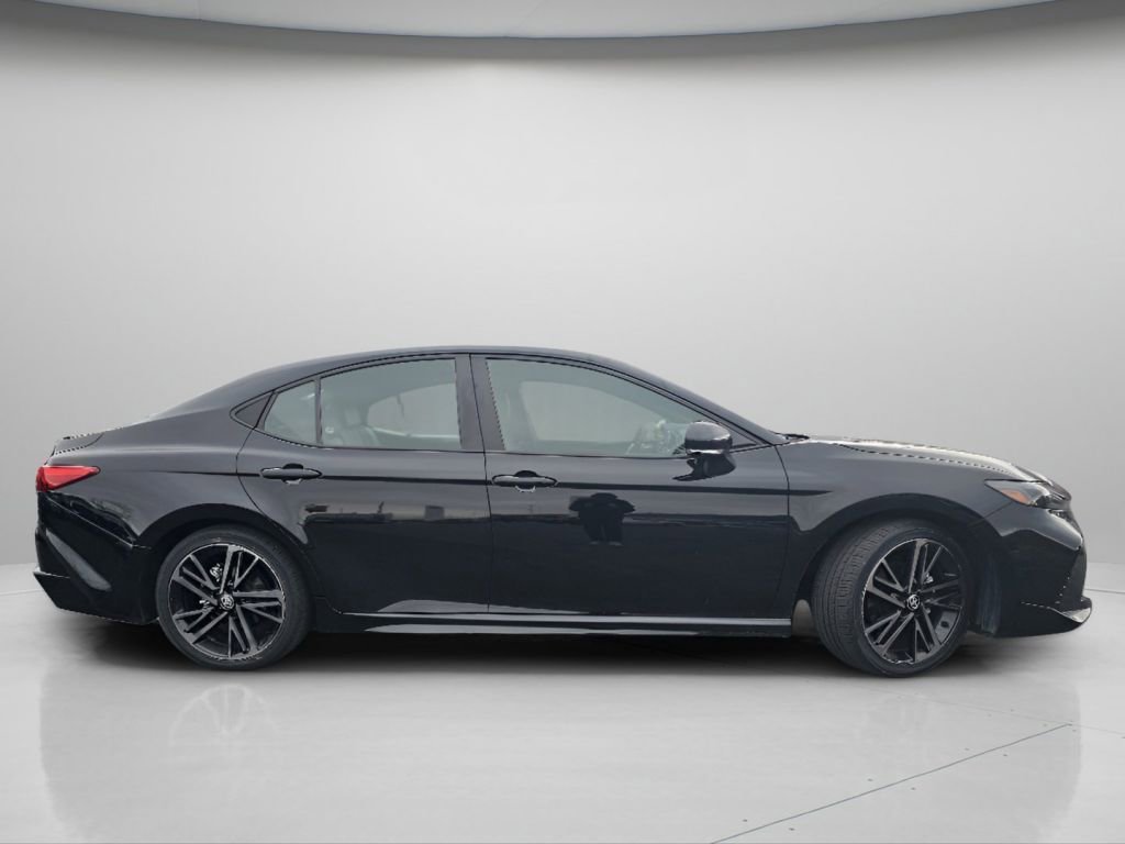 Used 2025 Toyota Camry XSE FWD image 25