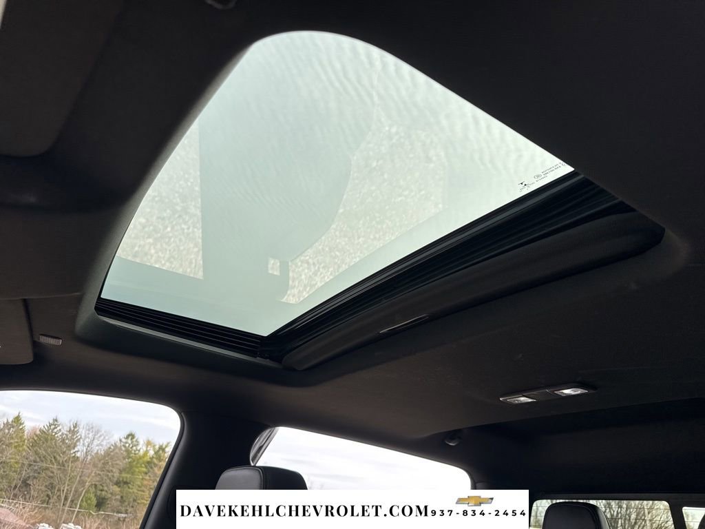 Used 2022 Chevrolet Silverado 3500 High Country w/ Safety Package II image 27