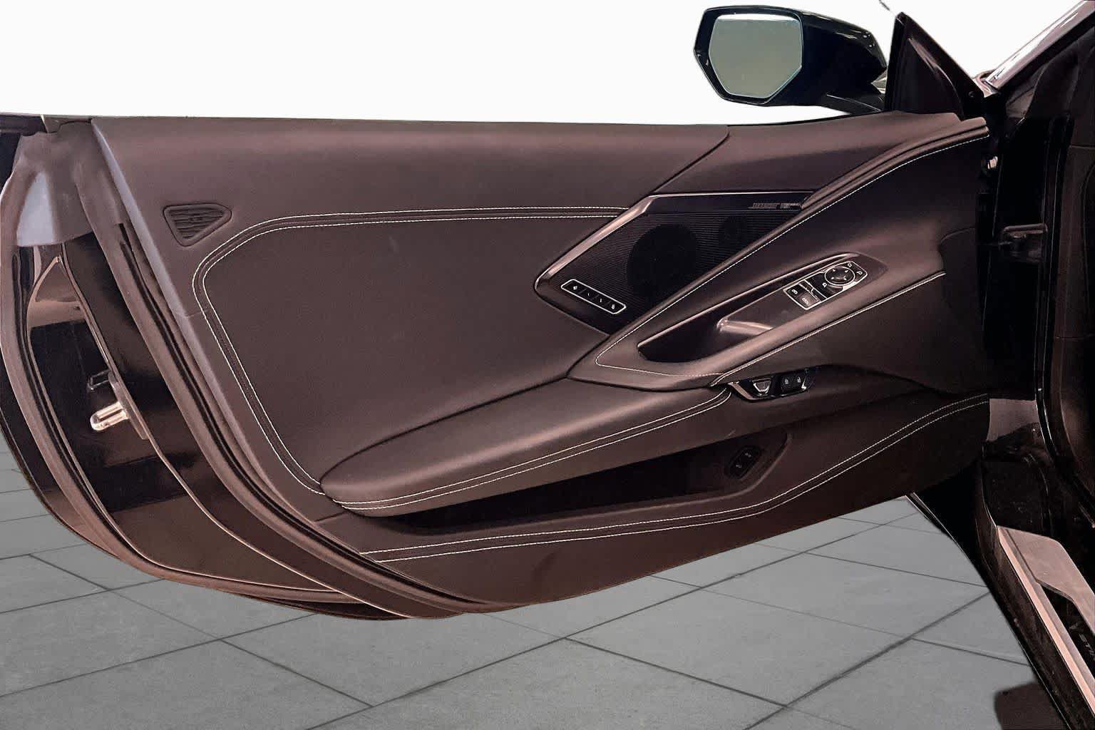 Used 2024 Chevrolet Corvette Stingray Premium Cpe w/ Z51 Performance Package RWD image 17
