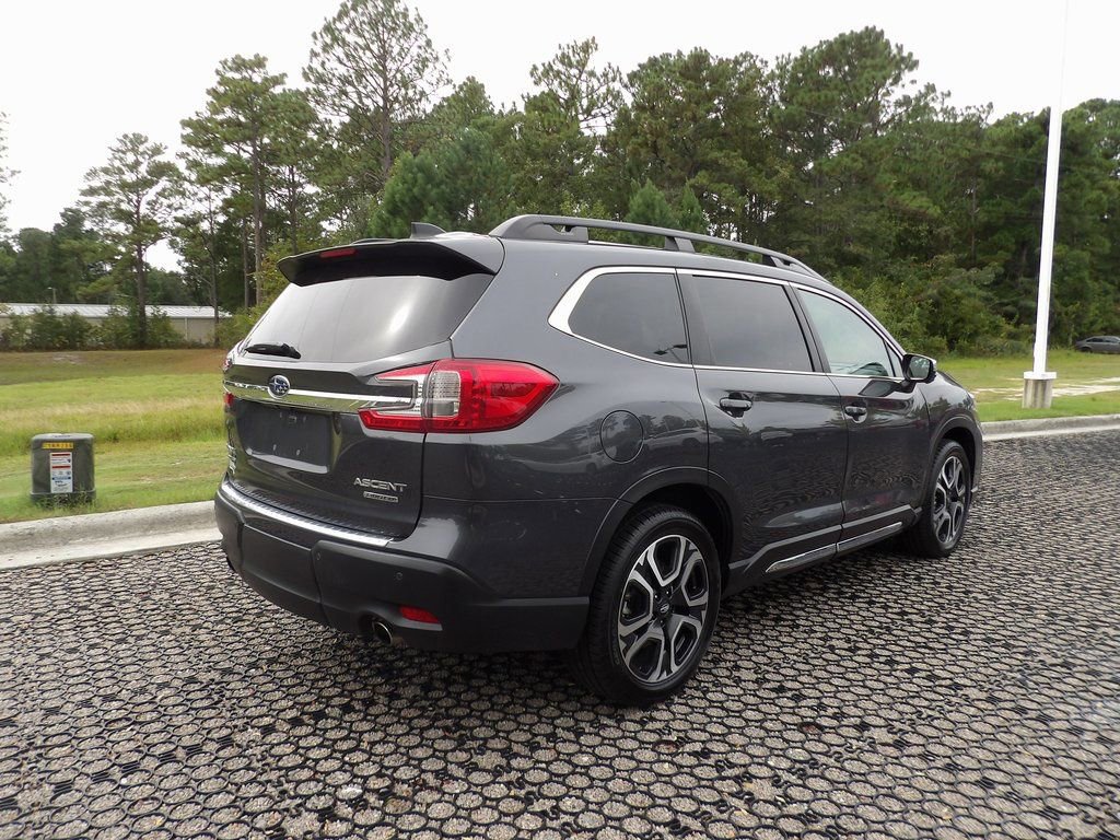 Used 2023 Subaru Ascent Limited w/ Technology Package image 5
