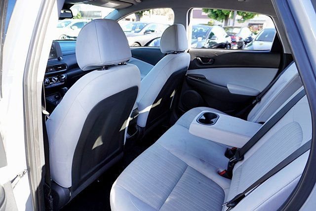Certified 2023 Hyundai Kona SEL FWD image 17