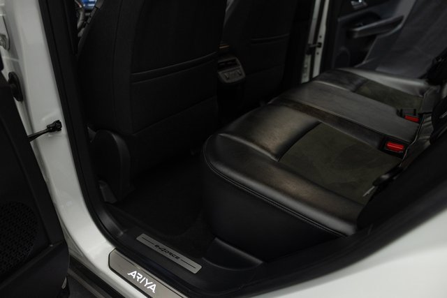 Used 2023 Nissan Ariya AWD image 16