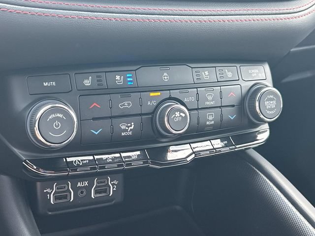 Used 2024 Dodge Durango GT AWD/4WD image 32