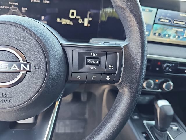 Used 2025 Nissan Kicks SV FWD image 20
