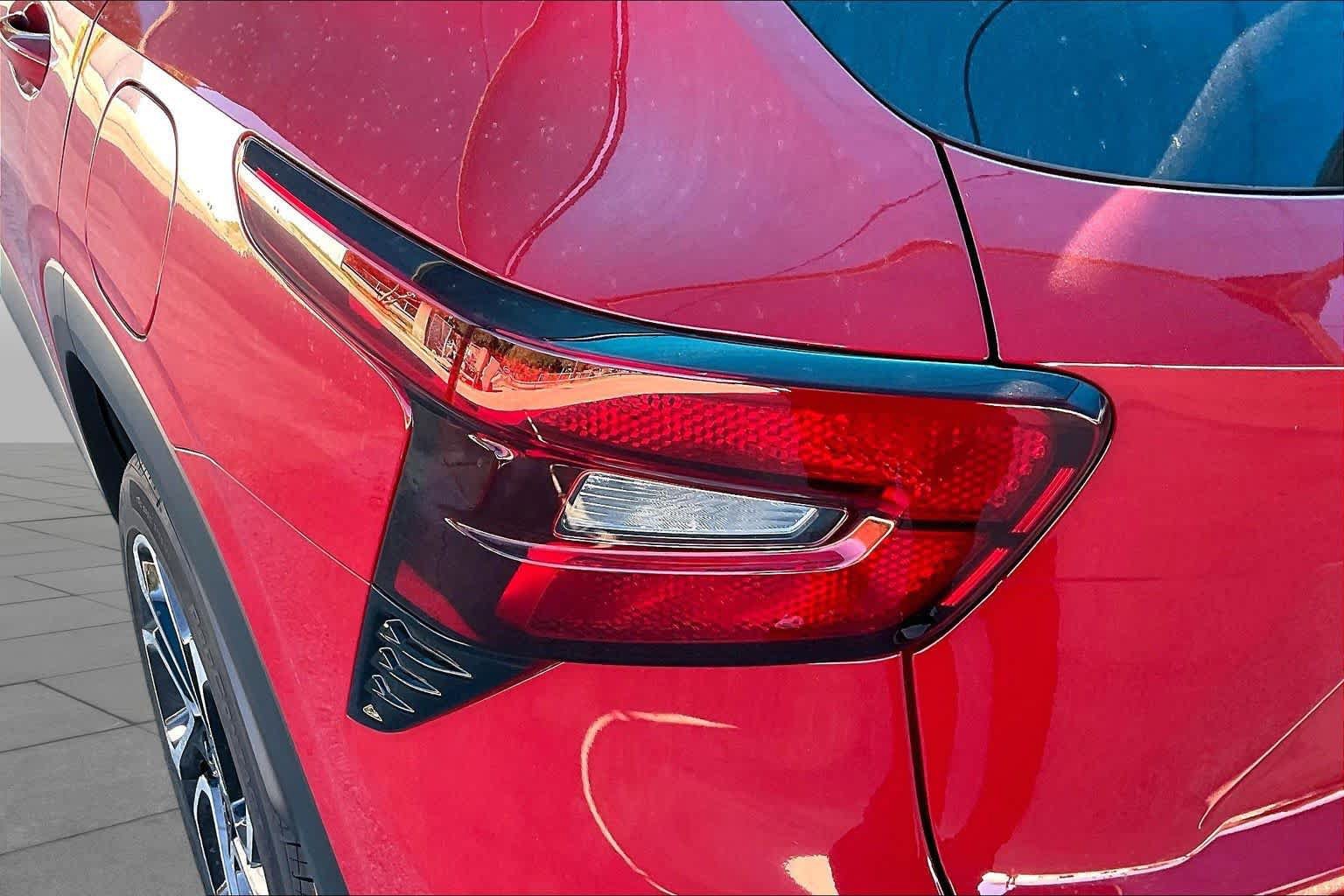 New 2026 Chevrolet Trax RS w/ Driver Confidence Package FWD image 14