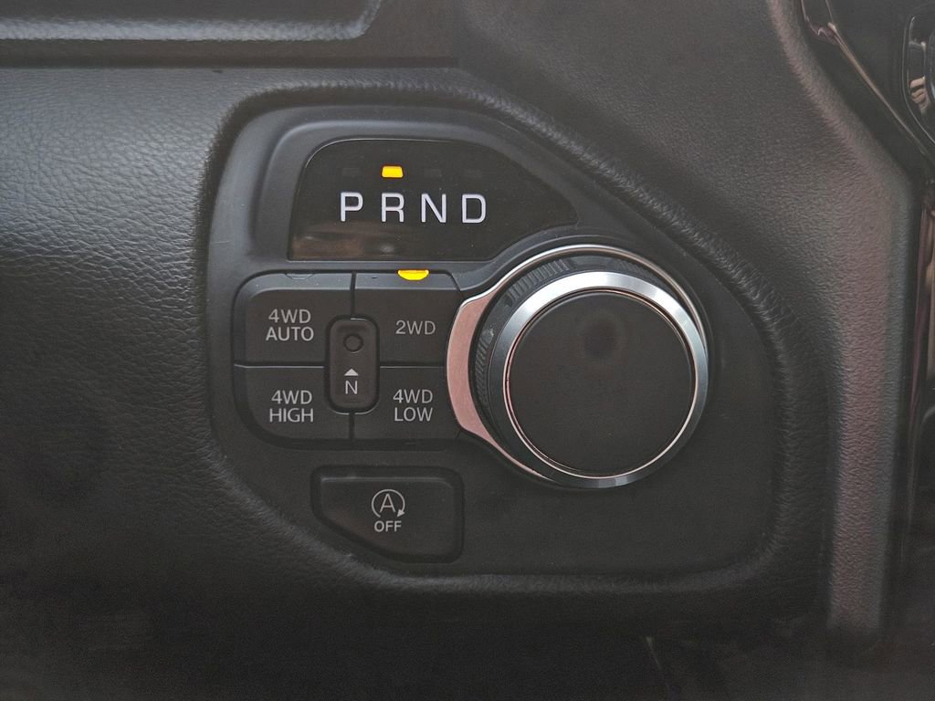 Used 2025 RAM 1500 Big Horn AWD/4WD image 23