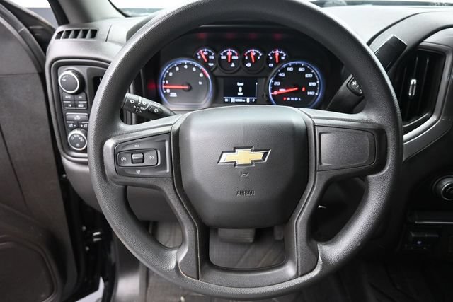 Used 2019 Chevrolet Silverado 1500 Custom w/ Custom Max Trailering Package AWD/4WD image 19
