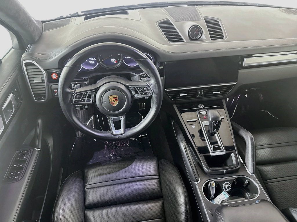 Used 2023 Porsche Cayenne Turbo w/ Assistance Package AWD/4WD image 16