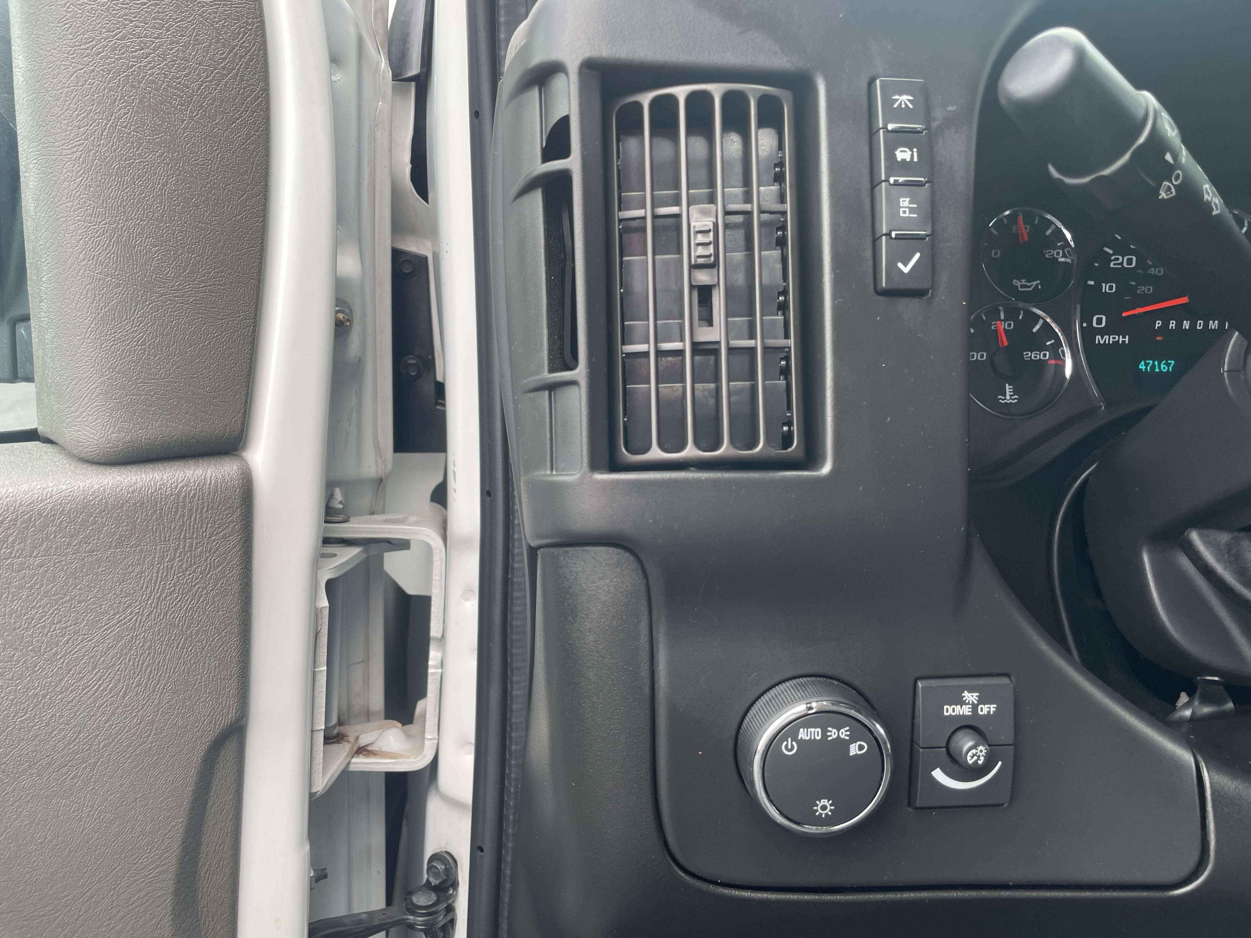 Used 2022 Chevrolet Express 2500 Extended w/ Driver Convenience Package image 17