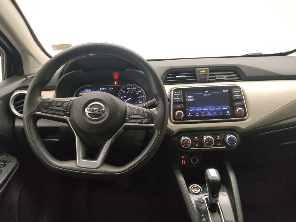 Used 2021 Nissan Versa SV FWD image 22